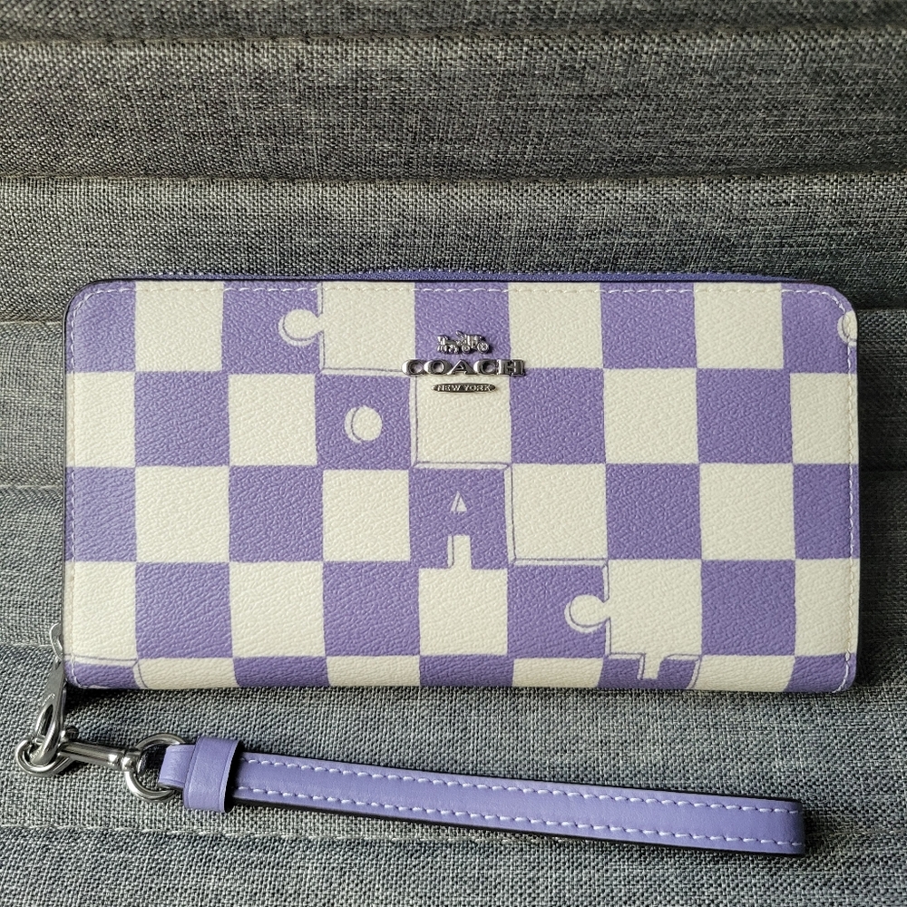 Nwt Coach Checkerboard Wallet- Violet